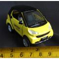 1:32 Scale maisto smart fortwo pull back SmartCar micro diecast model car toy