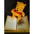 Winnie The Pooh sitting 18 cm Walt Disney Company including a Winnie-The-Pooh Book by A A Milne