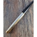 Vintage Pen Sale #12. Parker 45 Fountain Pen. 14KT Gold Nib. Black body.