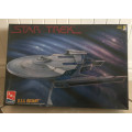Star Trek USS RELIANT model kit - 1996 - AMT Ertl toys mint in box