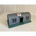 WW2 Japanese hanger building for mini toy soldiers vintage 1970s BRITAINS UK