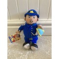 Noddy MR PLOD plush toy - detailed outfit