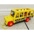 Original 1970s FISHER PRICE 192 Little People School Bus - Complete with all its correct characters