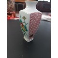 Small imari vase vintage