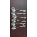 Vintage spoon set