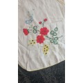 Embroidery appron vintage linnen