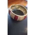 Enamel bracelet with stones