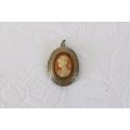 VINTAGE FAUX CAMEO GOLD PLATED LOCKET PENDANT