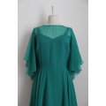 VINTAGE CHIFFON GREEN TIERED FORMAL DRESS GOWN - SIZE 10