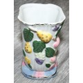 A GORGEOUS ORIENTAL PORCELAIN VASE SO MUCH DETAIL TO THIS PIECE WILL LOOK STUNNING ANY WERE