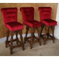 THREE FANTASTIC VIBRANT RED VINTAGE BAR STOELS WITH HIGH BACKS AND STUNNING TURNED LEGS