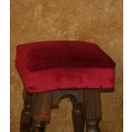 A FANTASTIC VIBRANT RED VINTAGE BAR STOEL WITH STUNNING TURNED LEGS