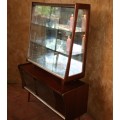 A PROPER 1960'S DISPLAY CABINET WITH TWO GLASS SHELFS AND MIRROR BACK - TWO DISPLAY YOUR ORNAMENTS