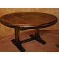 A MAGNIFICENT VINTAGE EXTENDABLE TABLE 4 TO 6 SEATER MAGNIFICENT