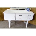 A GORGEOUS SHABBY CHIC DRESSING TABLE WITH A LARGE MIRROR - 2 DRAWERS - 1 DOOR - STUNNING!!