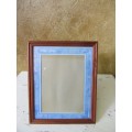 A  MARVELOUS VINAGE WOODEN PICTURE FRAME - FOR THAT SPECIAL PICTURE OR PAINTING