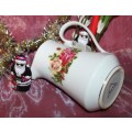 A SPECTACULAR MILK CREAMER WITH A STUNNING ROSE PATERN