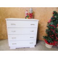 A GORGEOUS VINTAGE WHITE CHEST OF DRAWER FOUR DRAWERS - STUNNING FURNITURE