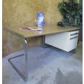 EXQUISITE VINTAGE METAL DESK IN GOOD CONDITION WITH STUNNING CROME DETAIL - STUNNING FURNITURE!!!