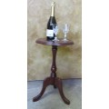 WOW!!! A GORGEOUS, STUNNING WINE/SIDE TABLE! THIS IS VERY BEAUTIFUL FURNITURE!