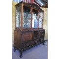 AN EXQUISITE ANTIQUE GABLED QUEEN ANNE STYLE SHOWCASE CABINET WITH FANTASTIC DETAILING!!!