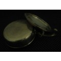 A FANTASTIC SMALLER BRASS LIDDED PAN STUNNING COUNTRY COTTAGE DECOR