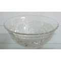 A AWESOME CUT GLASS STYLE FRUIT & SALLAD & SERVING BOWL STUNNING VINTAGE BOWL