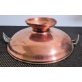STUNNING ANTIQUE COPPER BOWL ON A STAND WITH BEAUTIFUL BRASS HANDLES - A REALLY STUNNING PIECE