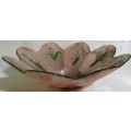 A BEAUTIFULLY DESIGNED FLORAL SHAPED LARGE GLASS BOWL IN PASTEL PINK DECORATED WITH TULIPS