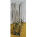A GORGEOUS RECTANGULAR LARGE CLEAR GLASS FLOWER POT 30cm High