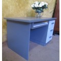 SETTING UP A NEW OFFICE? LOVLEY CHALK PAINTED DESK