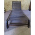 A FABULOUS WOODEN LOUNGER CERTIFIED BY COC 1186 F.S.C TRADE MAR 1996 FOREST STEWARDSHIP COUNCIL A.C