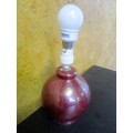 A MARVELOUS ROUND MAROON CERAMIC TABLE/BEDSIDE LAMP TESTED & WORKING