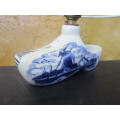 WOW A CUTE DELFT SHOE TABLE LAMPE - TESTED & WORKING
