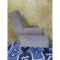 A CHARMING COMFORTABLE WING BACK CHAIR IN EXCELLENT CONDITION
