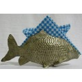SOMETHING DIFFERENT A STUNNING SILVER PLATED FISH - LETTER HOLDER OR SERVIETTE HOLDER