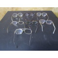 A COLLECTION OF VINTAGE GLASSES STUNNING VINTAGE DECOR ONE BID FOR ALL