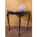 A FANTASTIC VINTAGE IMBUIA HALF MOON TABLE IN GOOD CONDITION FOR THE AGE! WITH LOVELY QUEEN ANNE LEG