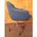 A FANTASTIC RETRO OFFICE CHAIR IN GOOD CONDITION