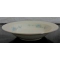 A ELANT & STYLISH SMALL BOWL BY BLUE ROSE - NAGOYA - STUNNING WITH THE BLUE ROSES ON THE CRISP WHITE