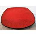 A GORGEOUS VIBRANT RED SERVING PLATE WITH A BEAUTIFUL PATERN INSIDE