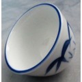FOUR GORGEOUS CHINESE CUPS BEAUTIFUL CRISP WHITE STUNNING BLUE DESIGN