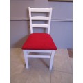 A STUNNING TRENDY CRISP WHITE SINGLE CHAIR WITH BEAUTIFUL NEW UPHOLSTERY