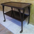 A MARVELOUS VINTAGE SERVING TROLLEY IN GOOD CONDITION BEAUTIFUL DESIGNED