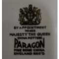 Paragon by appointment to her Majesty The queen Large Cake Plate