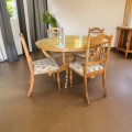 Stunning 4 Seater solid pine table with 4 oak chairs (Colletion Only)