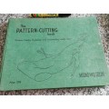 THE PATTERN CUTTING BOOK Pattern Cutting Designing & Dressmaking made easy MAIMI WEGELIN patterns