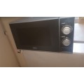 DEFY Microwave Oven 20l  Not Working (For Parts)