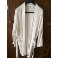 Edgars Unisex White Gown - In good condition.BARGAIN! CLEARANCE SALE