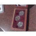 MANDELA 90TH BIRTHDAY R5-GRADED MS66 PLUS DISPLAY BOX WITH 3 MANDELA COINS,CIRCULATED,IN CAPSULES